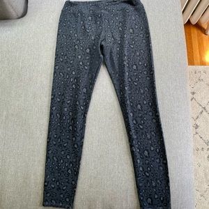 SUNDRY Leopard Leggings